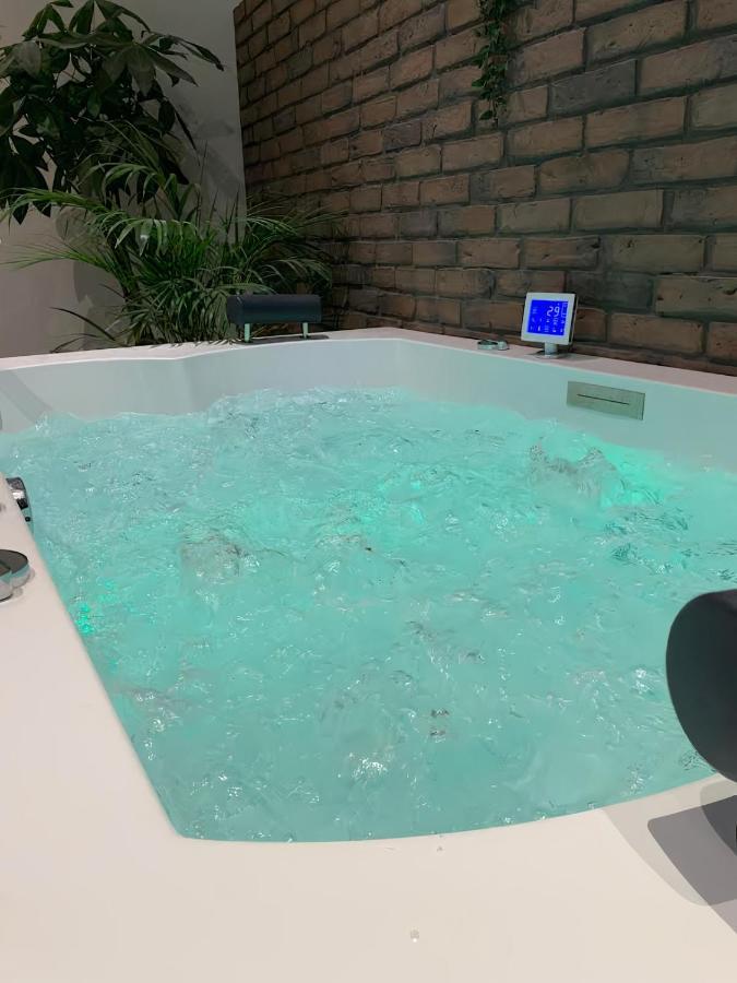 V' Appart Spa Troyes Exterior foto